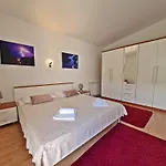 Ab Apartment Podstrana