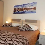 Apartment Ab *