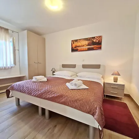 Ab Apartamento Podstrana
