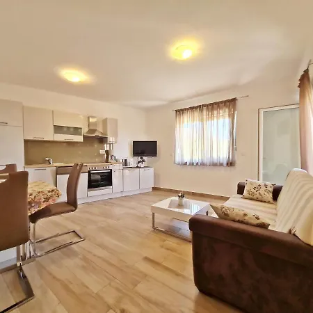 Ab Apartment Podstrana