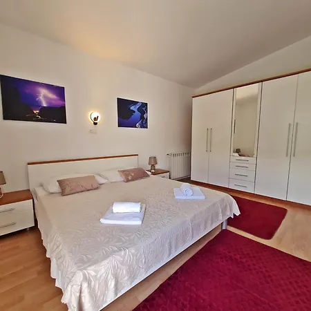 Ab Apartament Podstrana