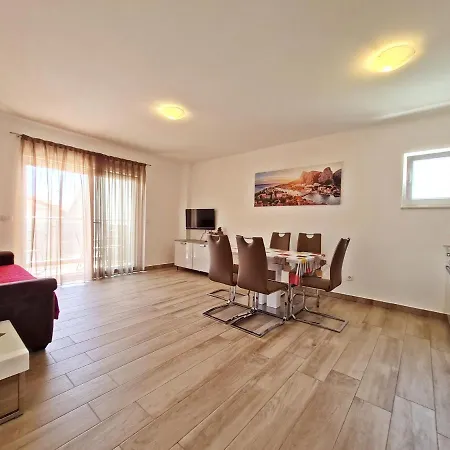 Ab * פודסטראנה